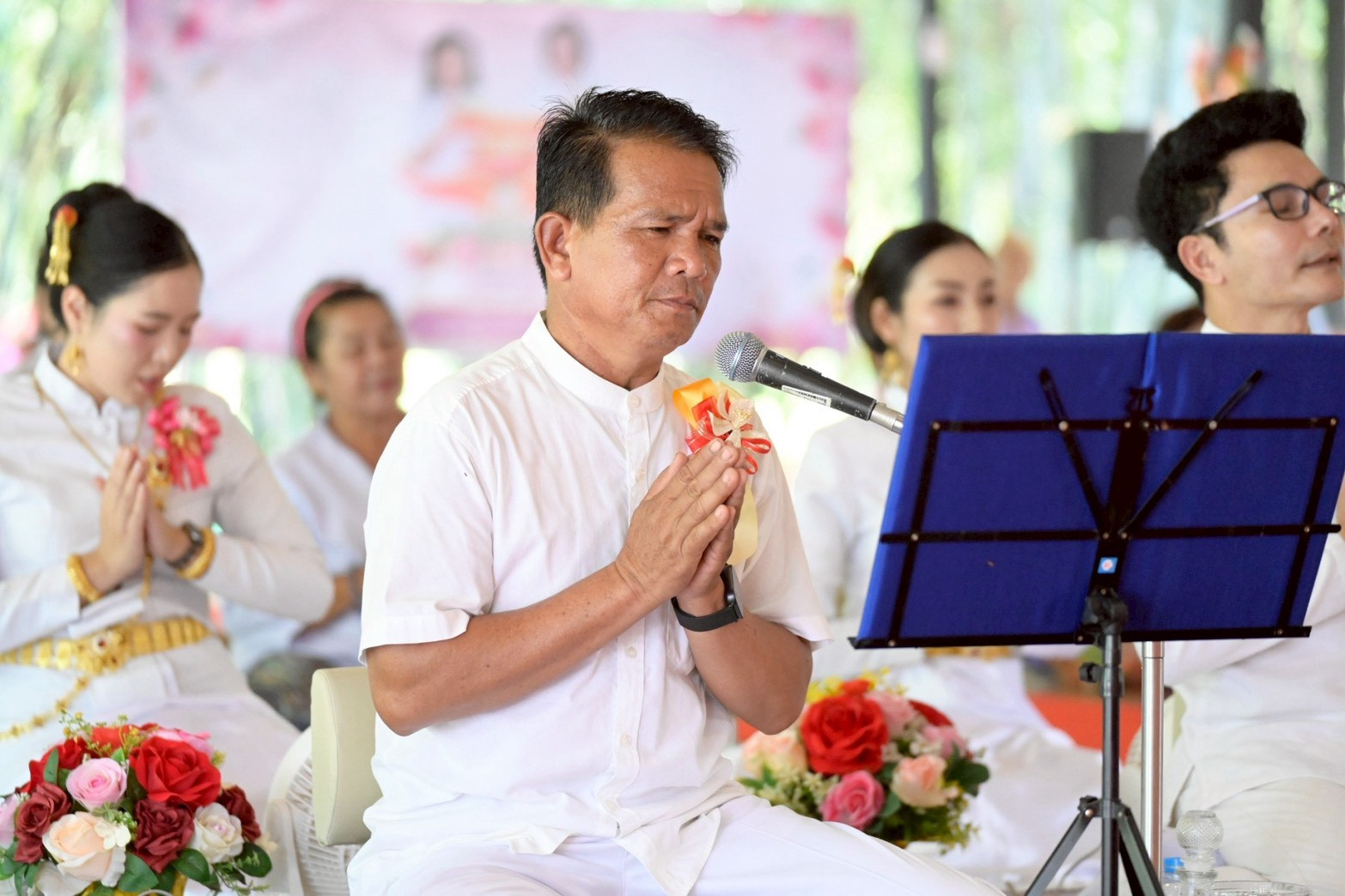 ภาพกล่าวคำถวายกฐินศูนย์ปฏิบัติธรรมนานาชาติอุบลราชธานี