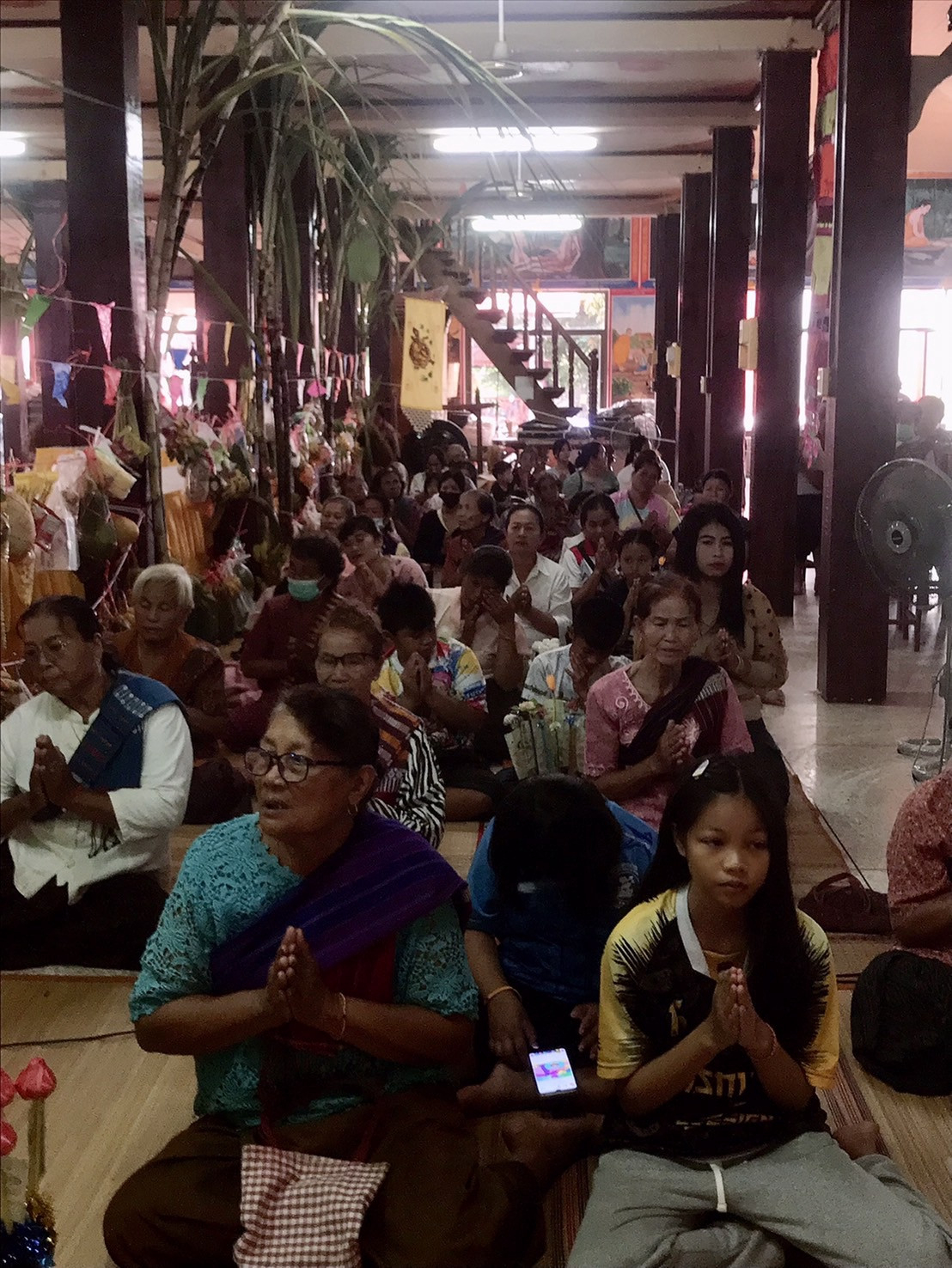 ภาพร่วมพิธีกรรมวัดท่าลาด