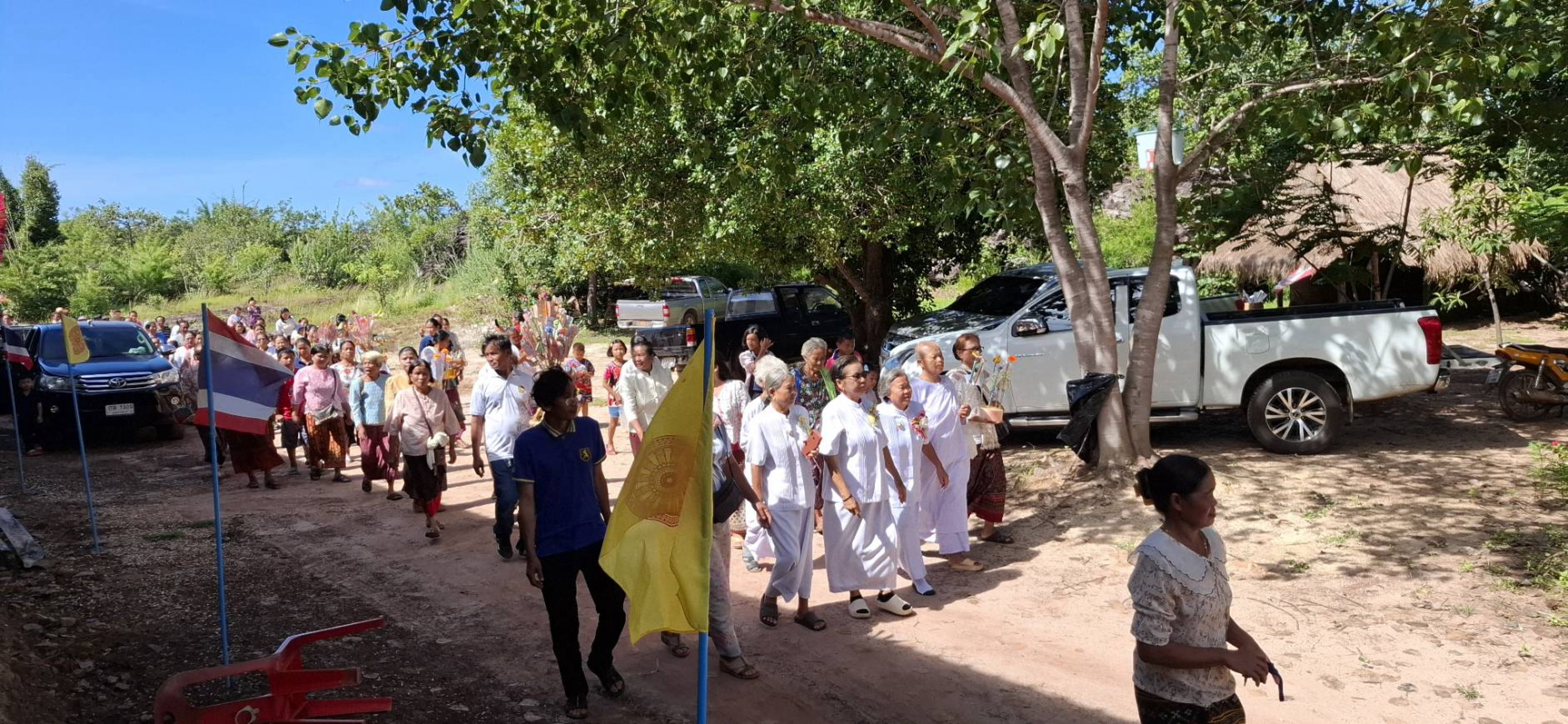 ภาพร่วมพิธีกรรมวัดภูป่าแก้ว (ภูแปก)