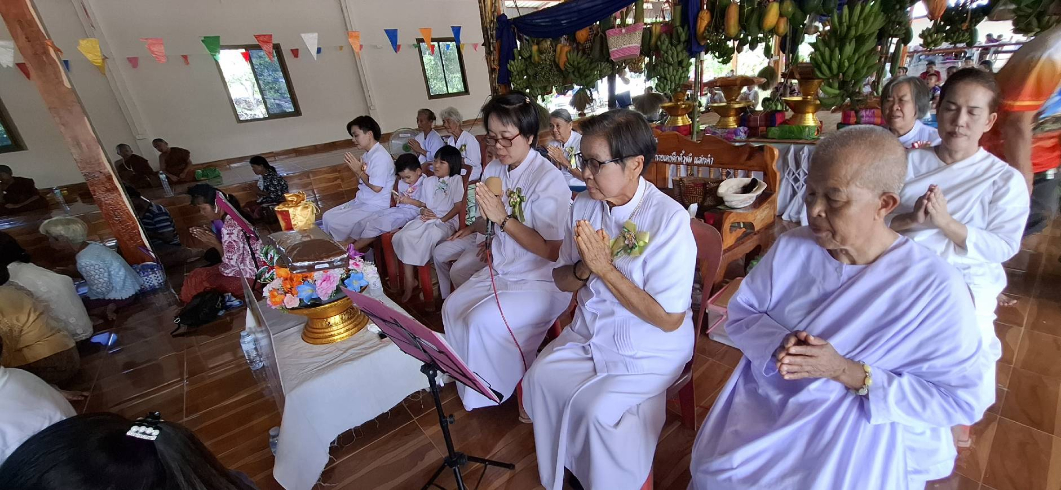 ภาพร่วมพิธีกรรมวัดภูป่าแก้ว (ภูแปก)