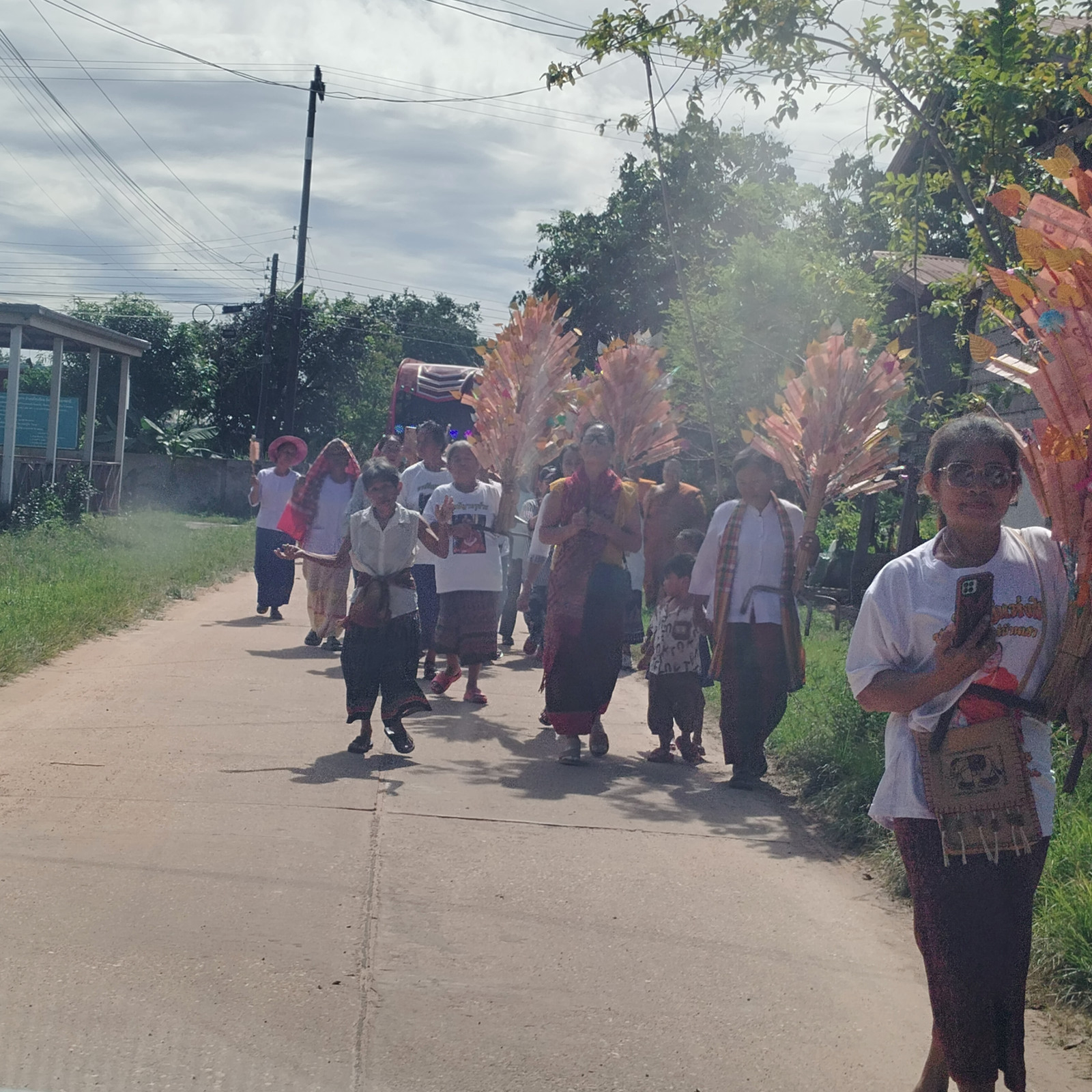 ภาพร่วมพิธีกรรมที่พักสงฆ์สวนธรรมนาคนิมิตร