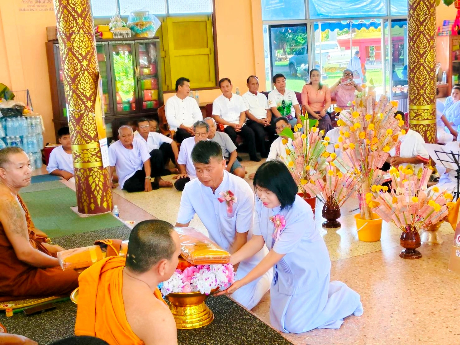 ภาพร่วมพิธีกรรมวัดหนองบัว