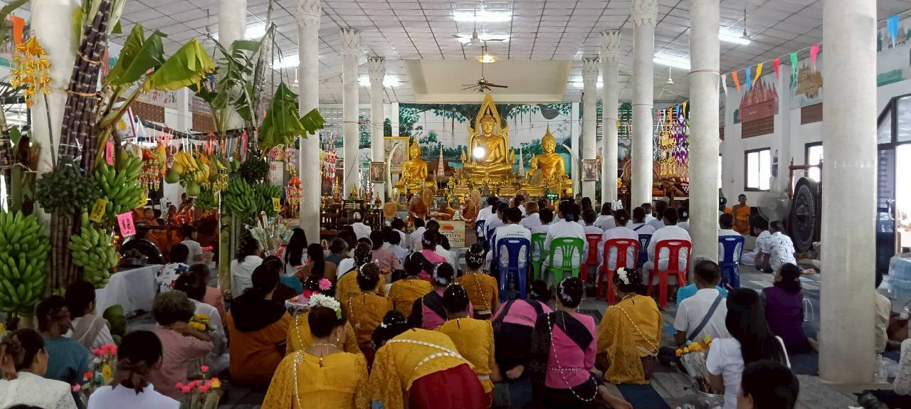 ภาพร่วมพิธีกรรมวัดอัมพามงคล