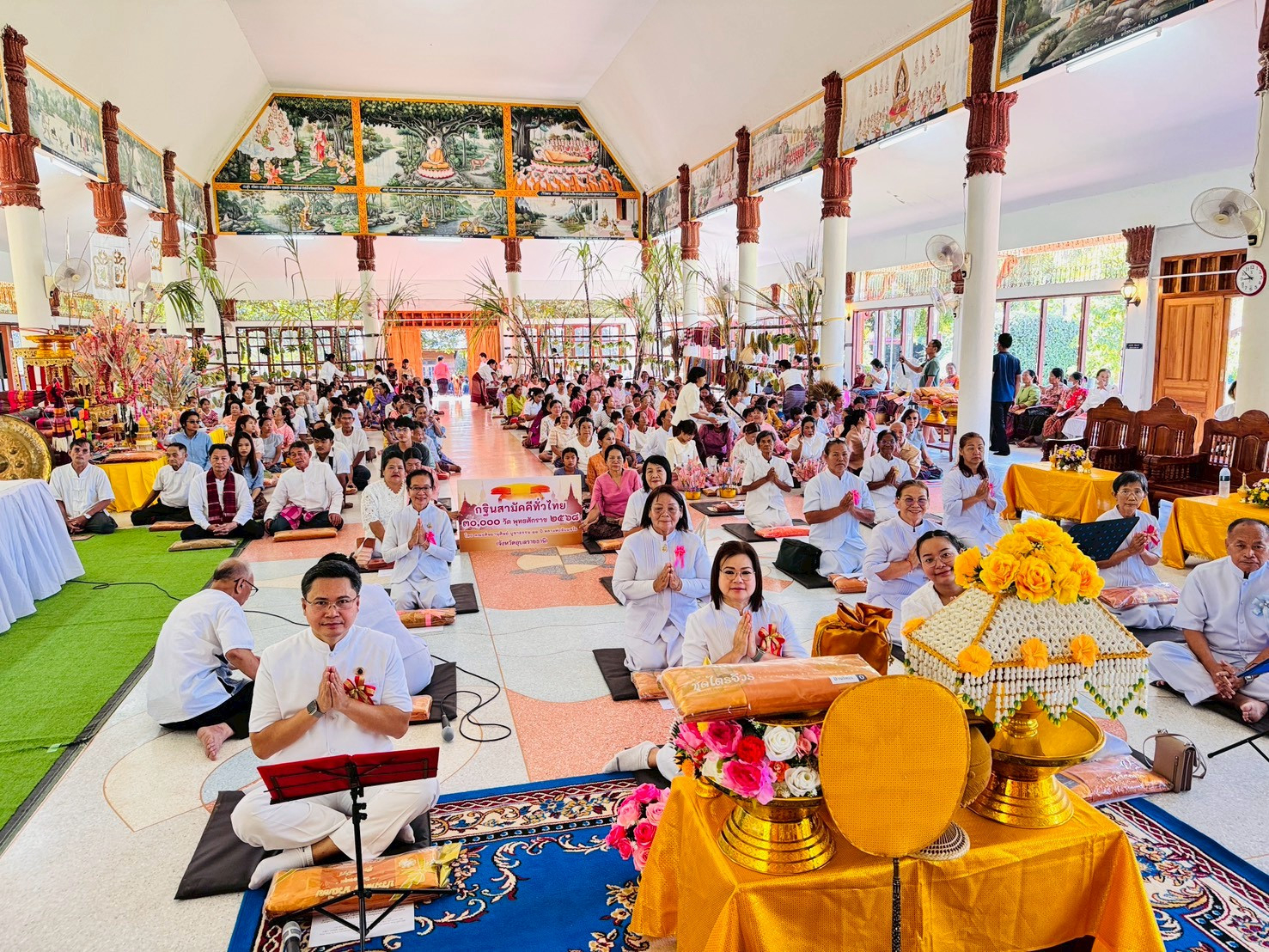 ภาพร่วมพิธีกรรมวัดบ้านแขม