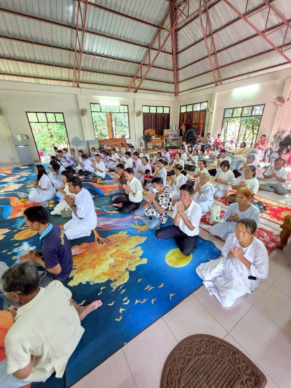 ภาพร่วมพิธีกรรมวัดป่าโคกสว่าง