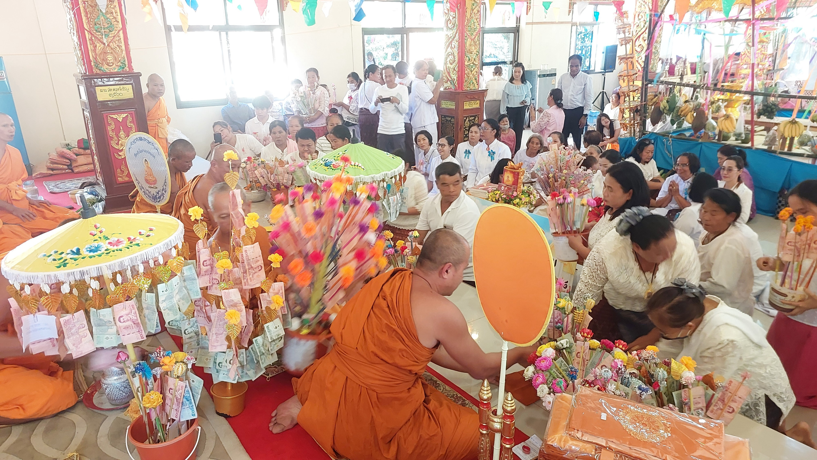 ภาพร่วมพิธีกรรมวัดบุ่งมะแลง