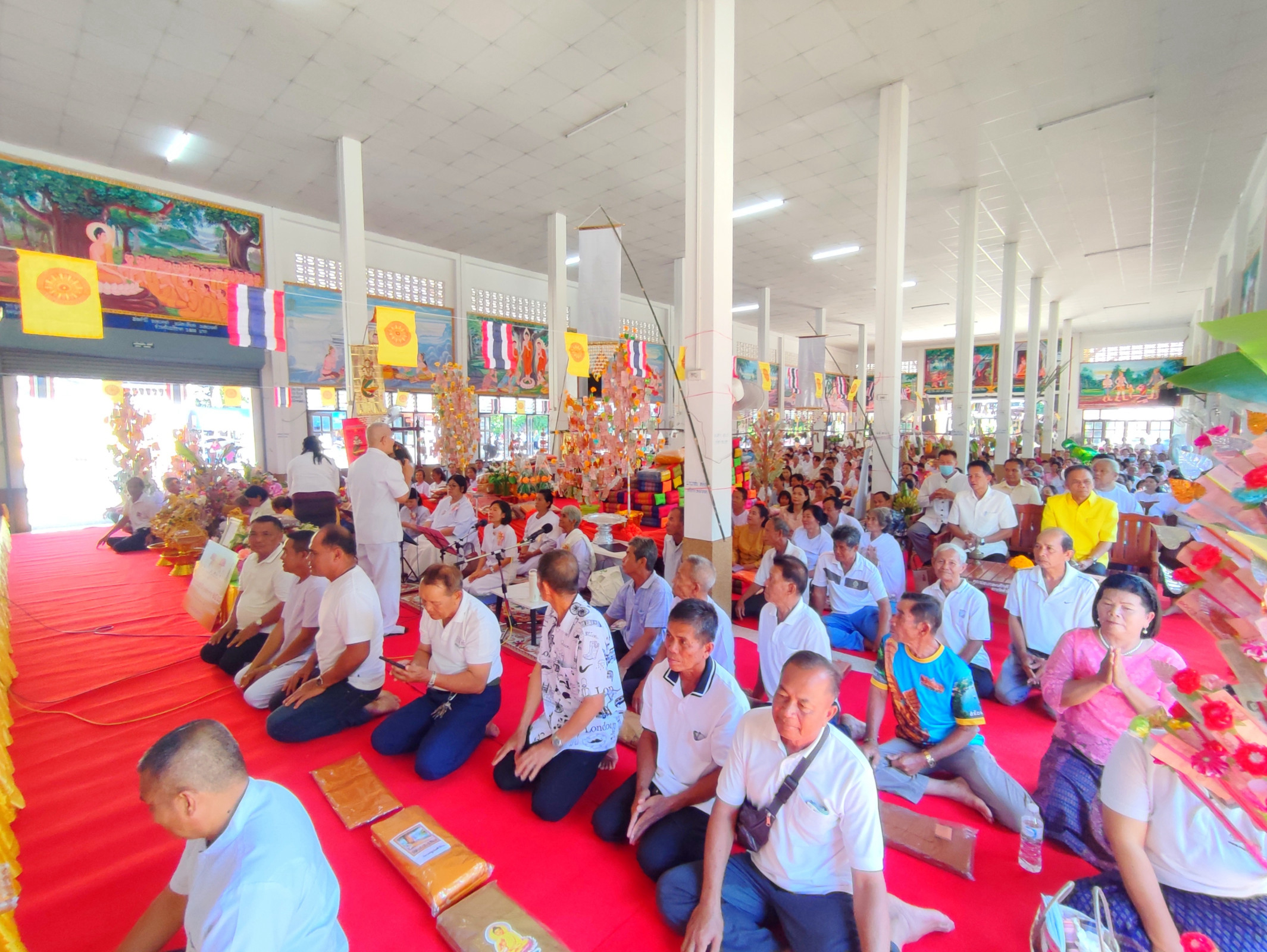 ภาพร่วมพิธีกรรมวัดคำสำราญ