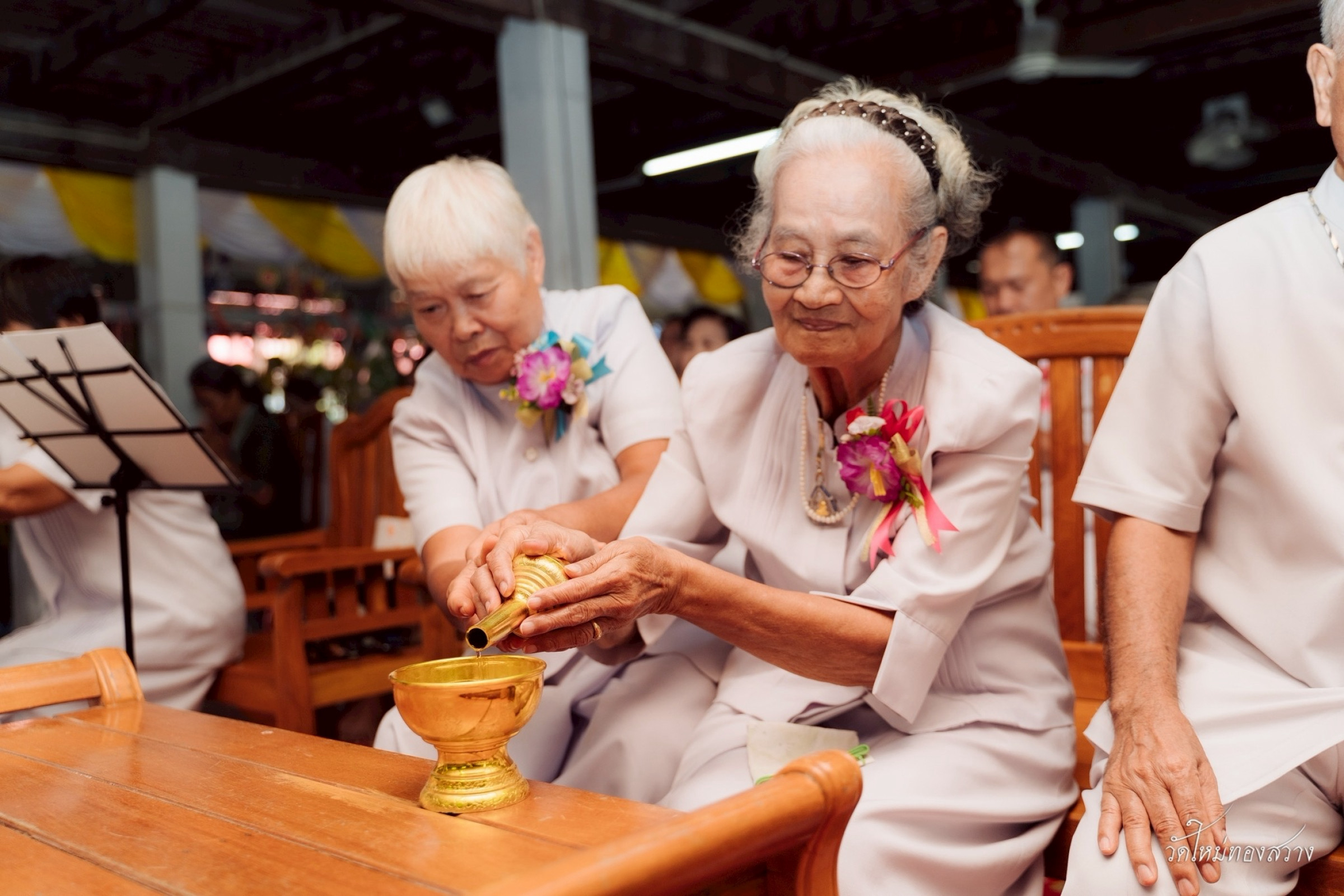 ภาพร่วมพิธีกรรมวัดใหม่ทองสว่าง