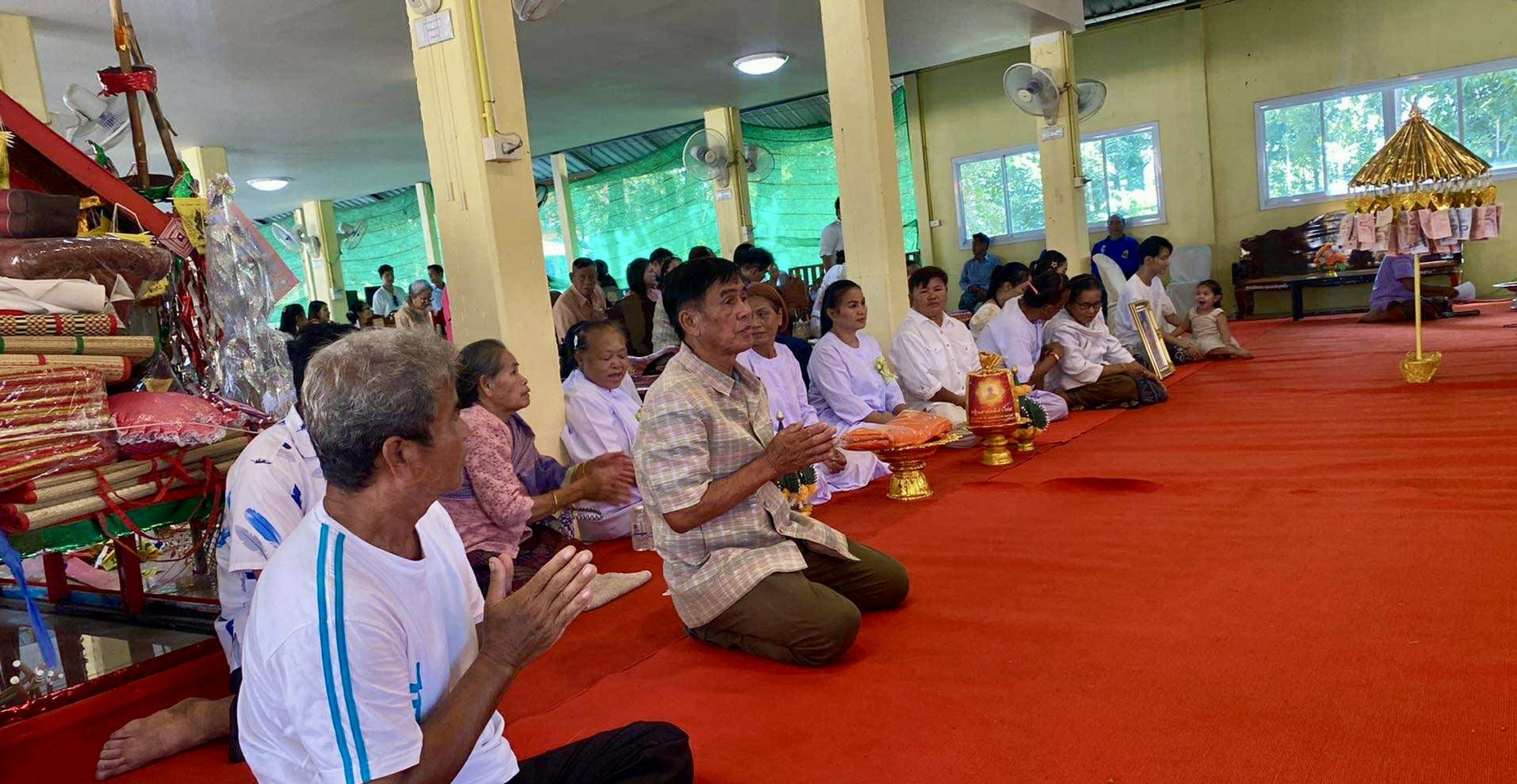 ภาพร่วมพิธีกรรมวัดน้ำเที่ยง