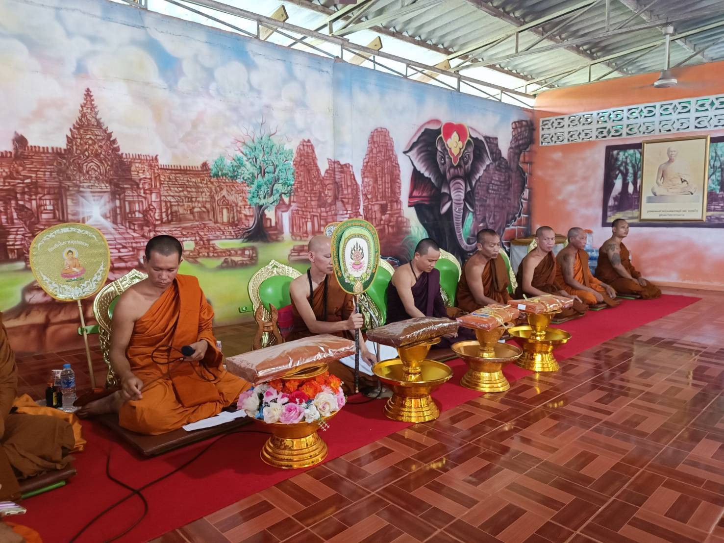 ภาพร่วมพิธีกรรมวัดโนนสวรรค์ศิลาอำภา