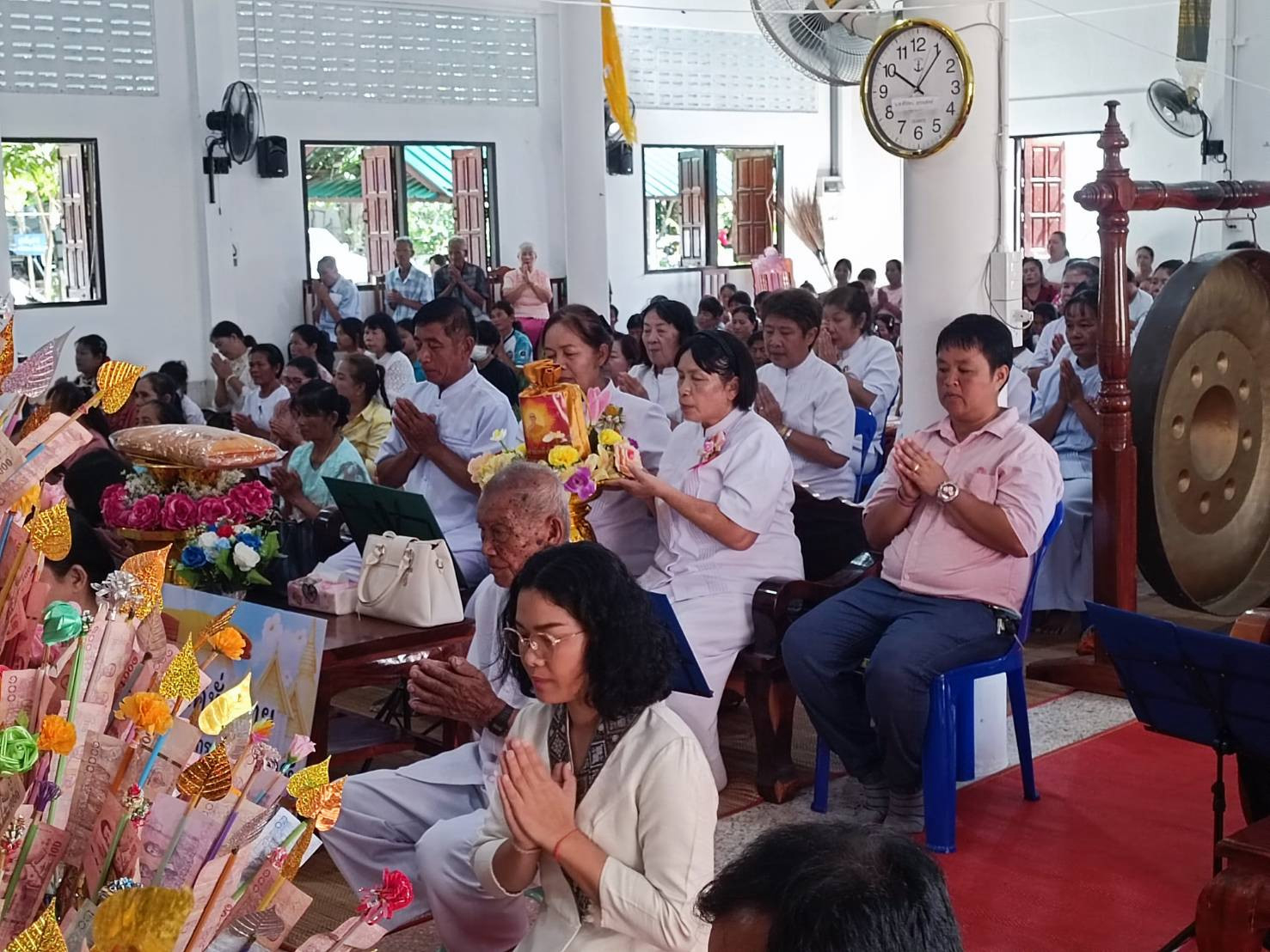 ภาพร่วมพิธีกรรมวัดหนองควายน้อย