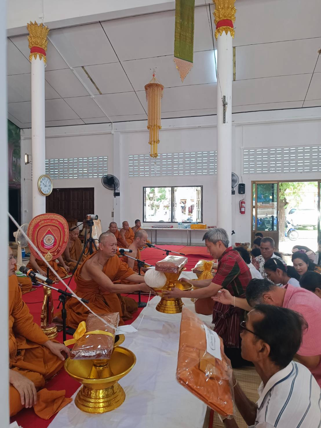 ภาพร่วมพิธีกรรมวัดหนองควายน้อย