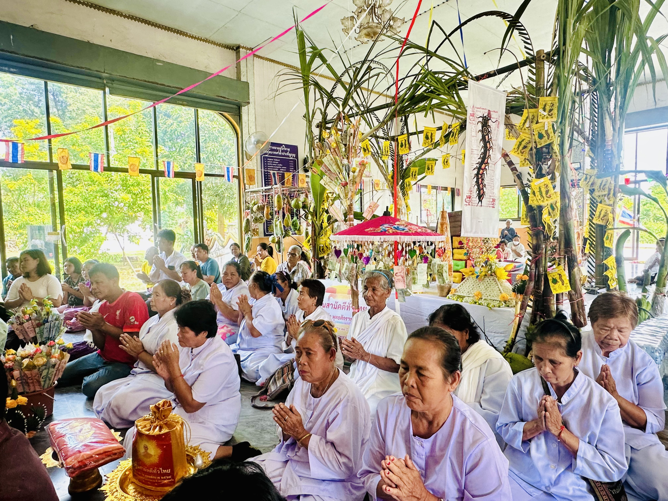 ภาพร่วมพิธีกรรมวัดทุ่งนาใน