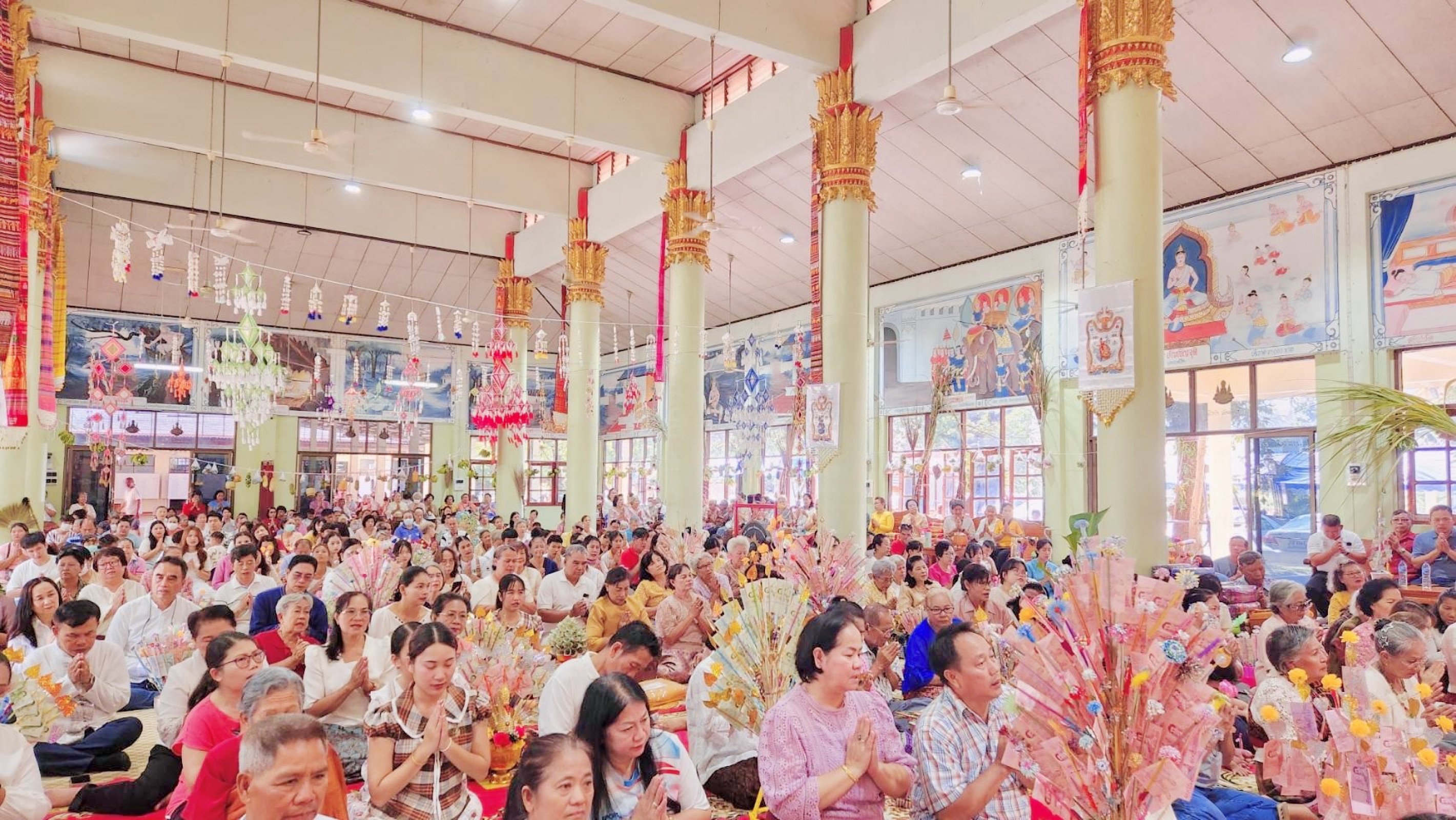 ภาพร่วมพิธีกรรมวัดวรรณวารี