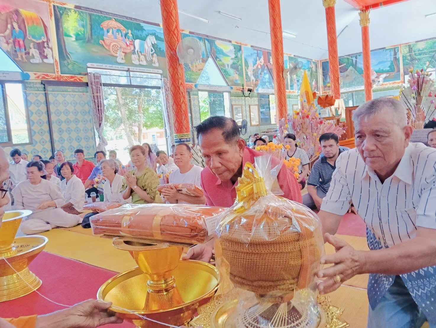 ภาพร่วมพิธีกรรมวัดบ้านแต้