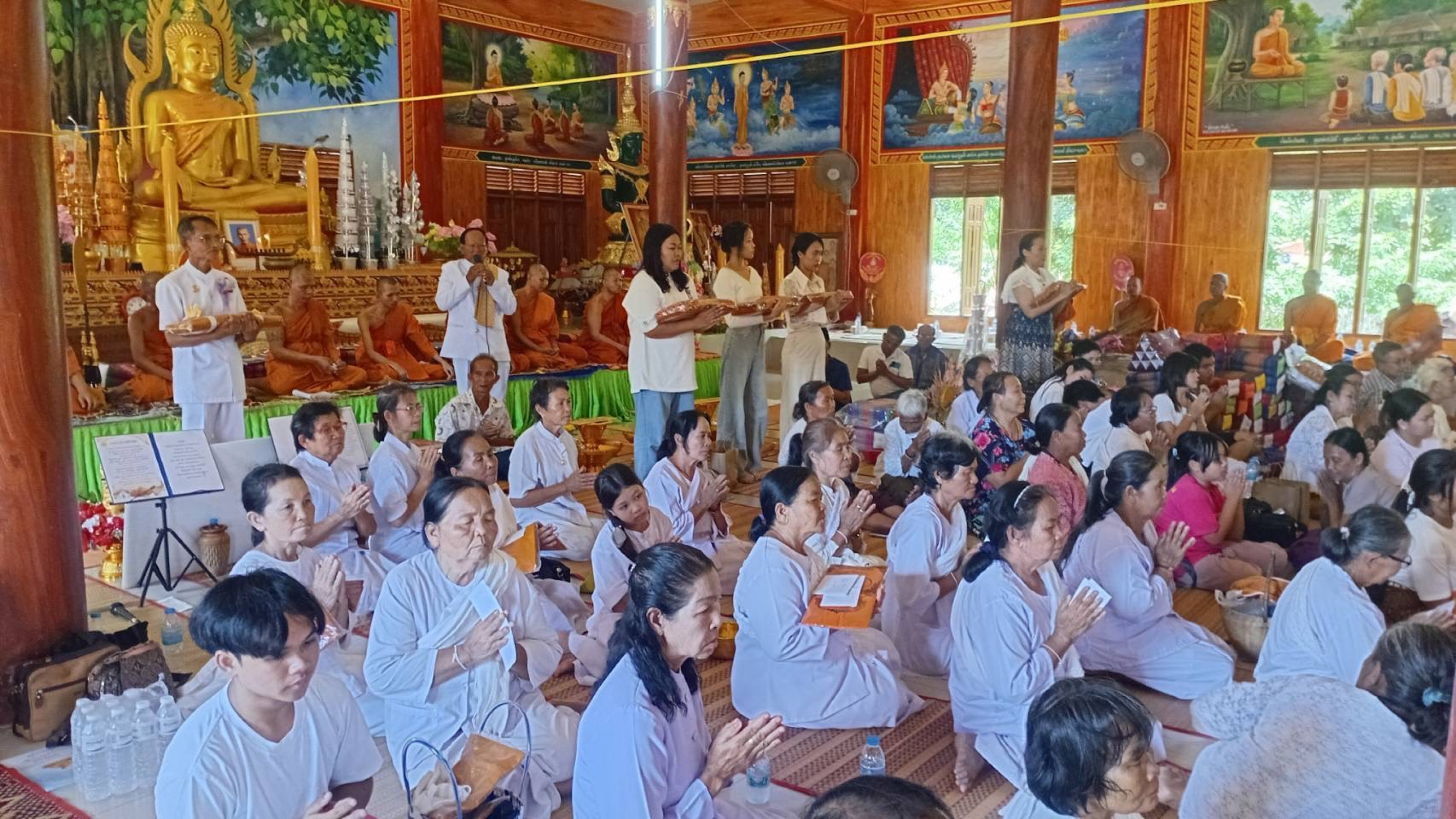 ภาพร่วมพิธีกรรมวัดท่างาม