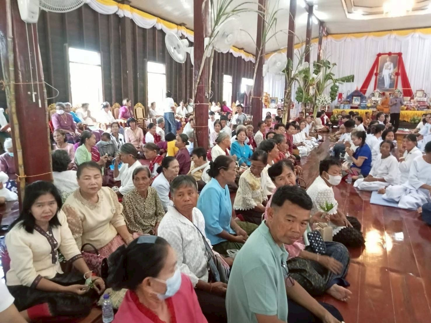 ภาพร่วมพิธีกรรมวัดหนองทุ่ม