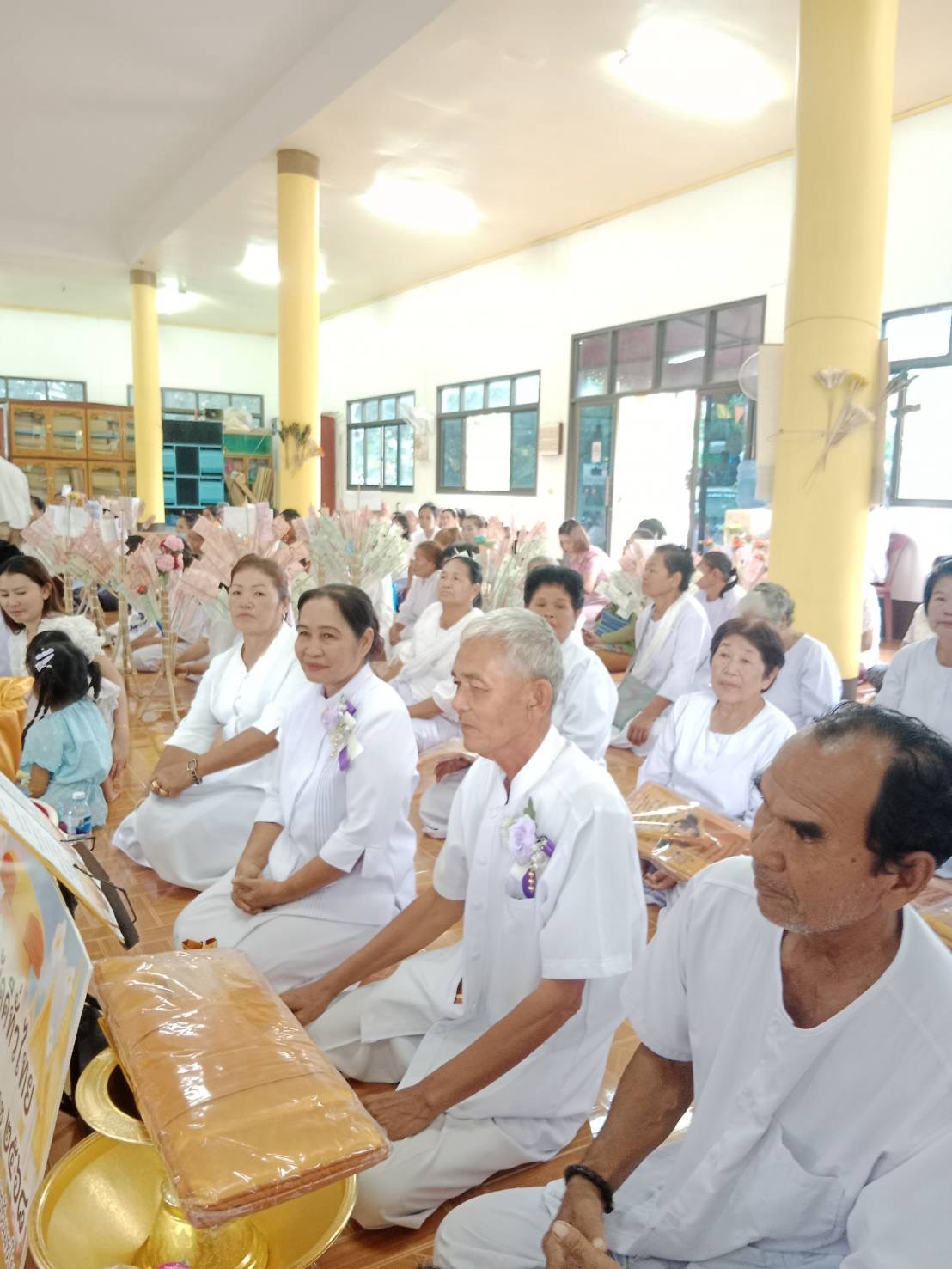 ภาพร่วมพิธีกรรมวัดศรีห้วยเป้า