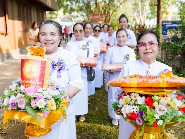 ภาพร่วมพิธีกรรมวัดป่าโนนสะอาด
