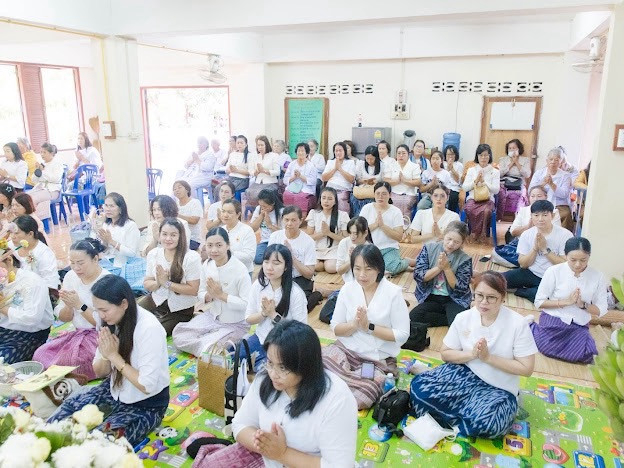 ภาพร่วมพิธีกรรมวัดป่าโนนสะอาด