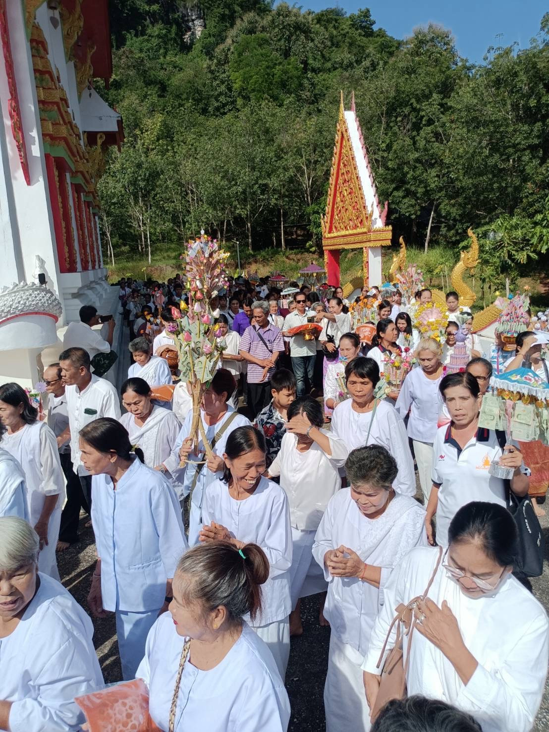 ภาพร่วมพิธีกรรมวัดศรีวิชัยประชาราม