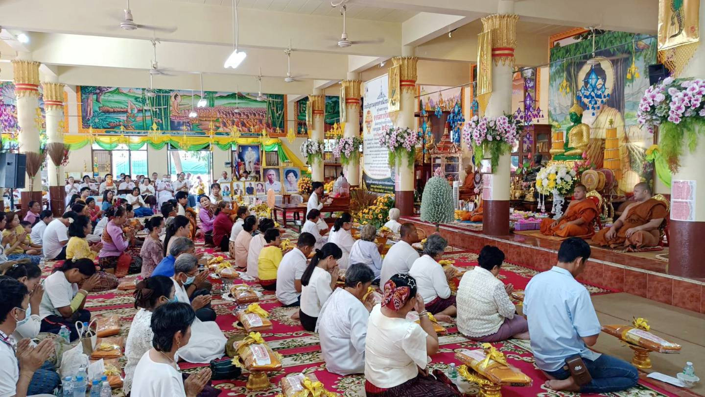 ภาพร่วมพิธีกรรมวัดสี่แยกสมเด็จ