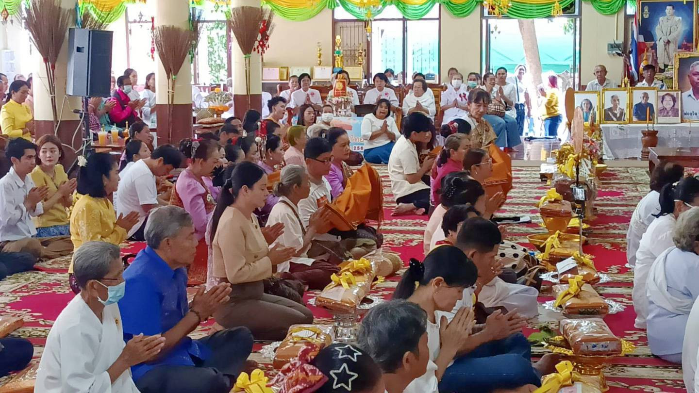 ภาพร่วมพิธีกรรมวัดสี่แยกสมเด็จ