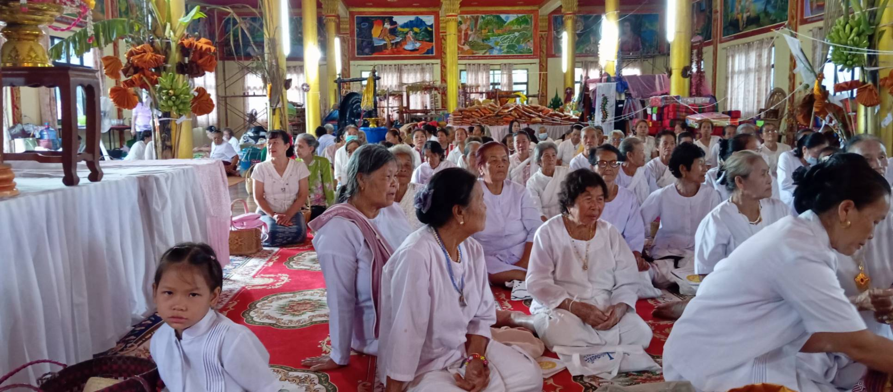 ภาพร่วมพิธีกรรมวัดบ้านบ่อแก้ว