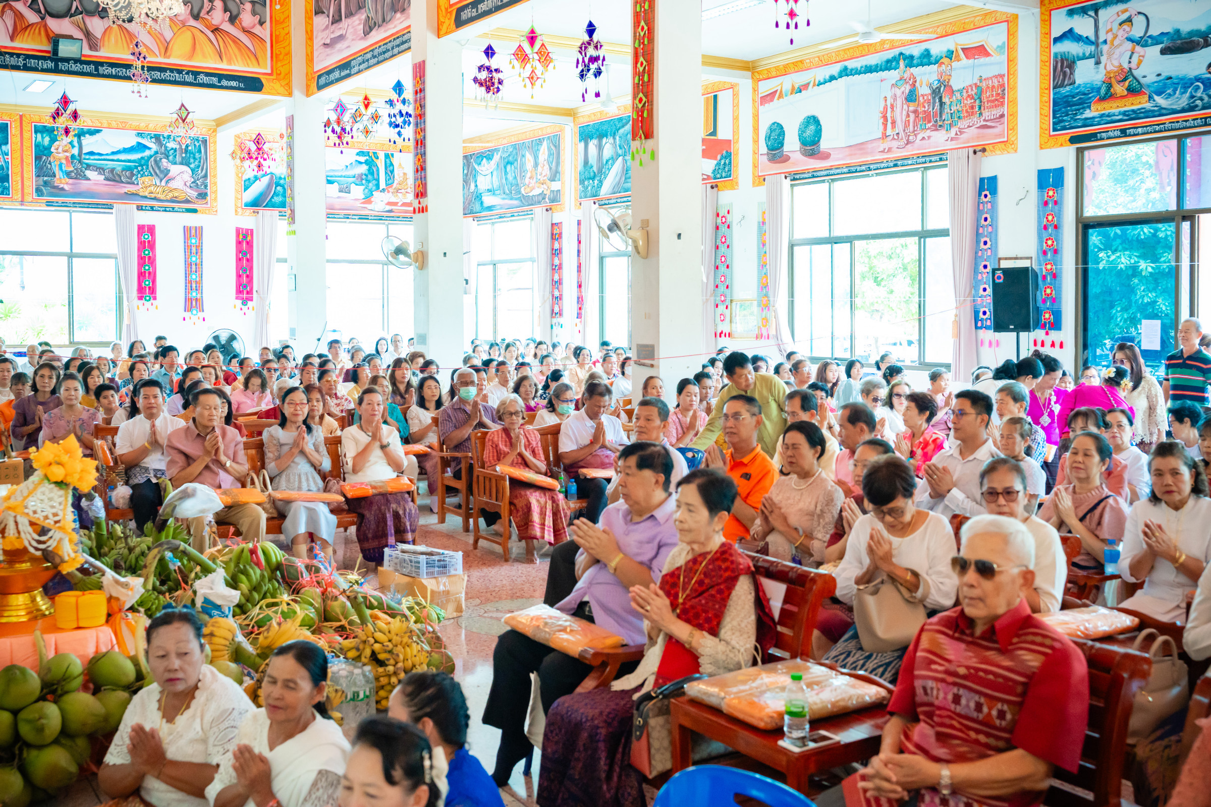 ภาพร่วมพิธีกรรมวัดสว่างสุทธาราม