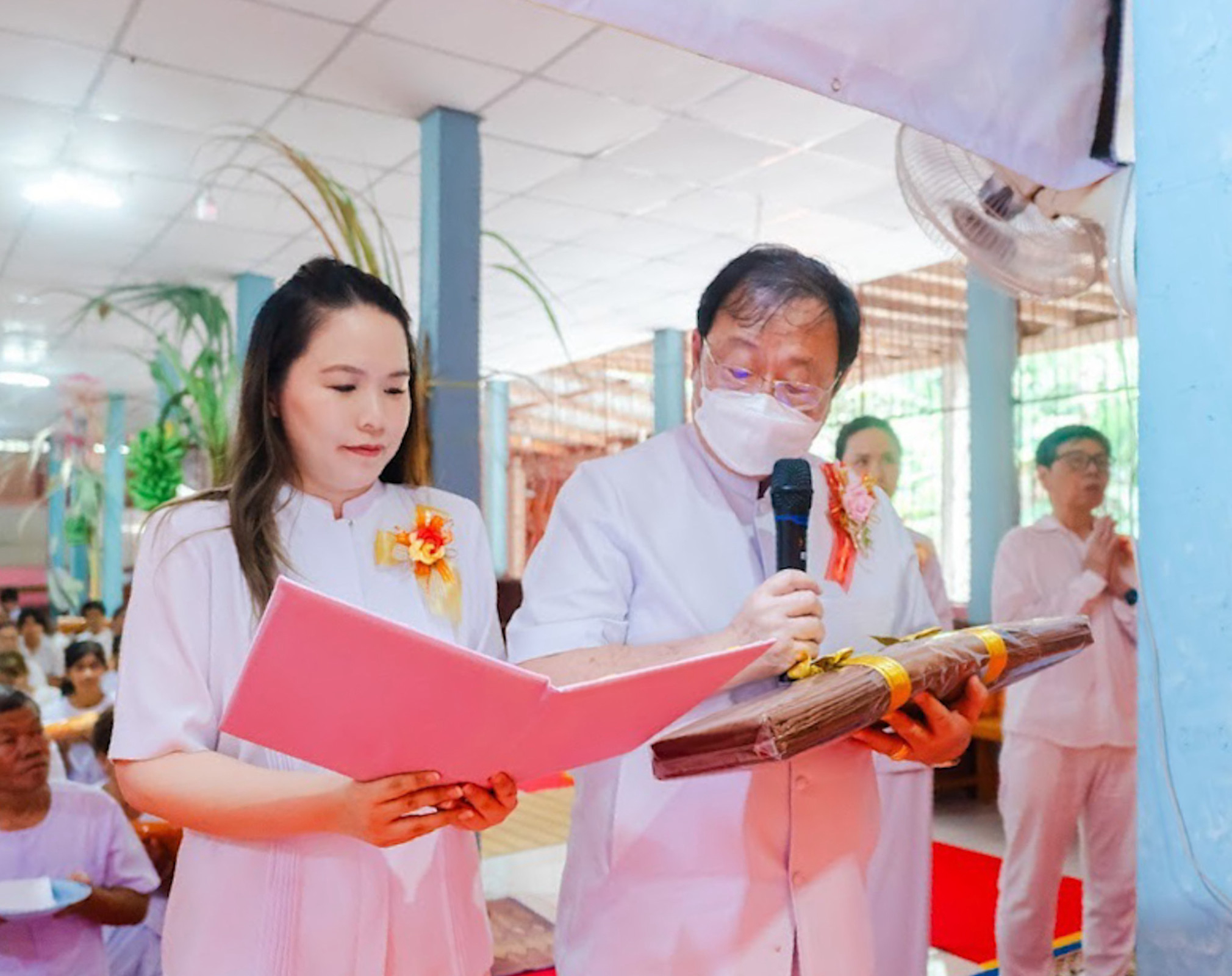 ภาพกล่าวคำถวายกฐินวัดท่าสองคอน