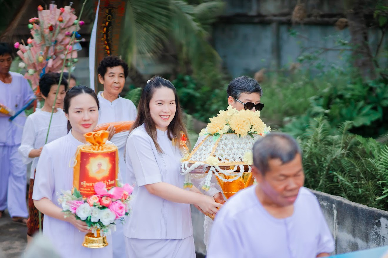 ภาพร่วมพิธีกรรมวัดท่าสองคอน