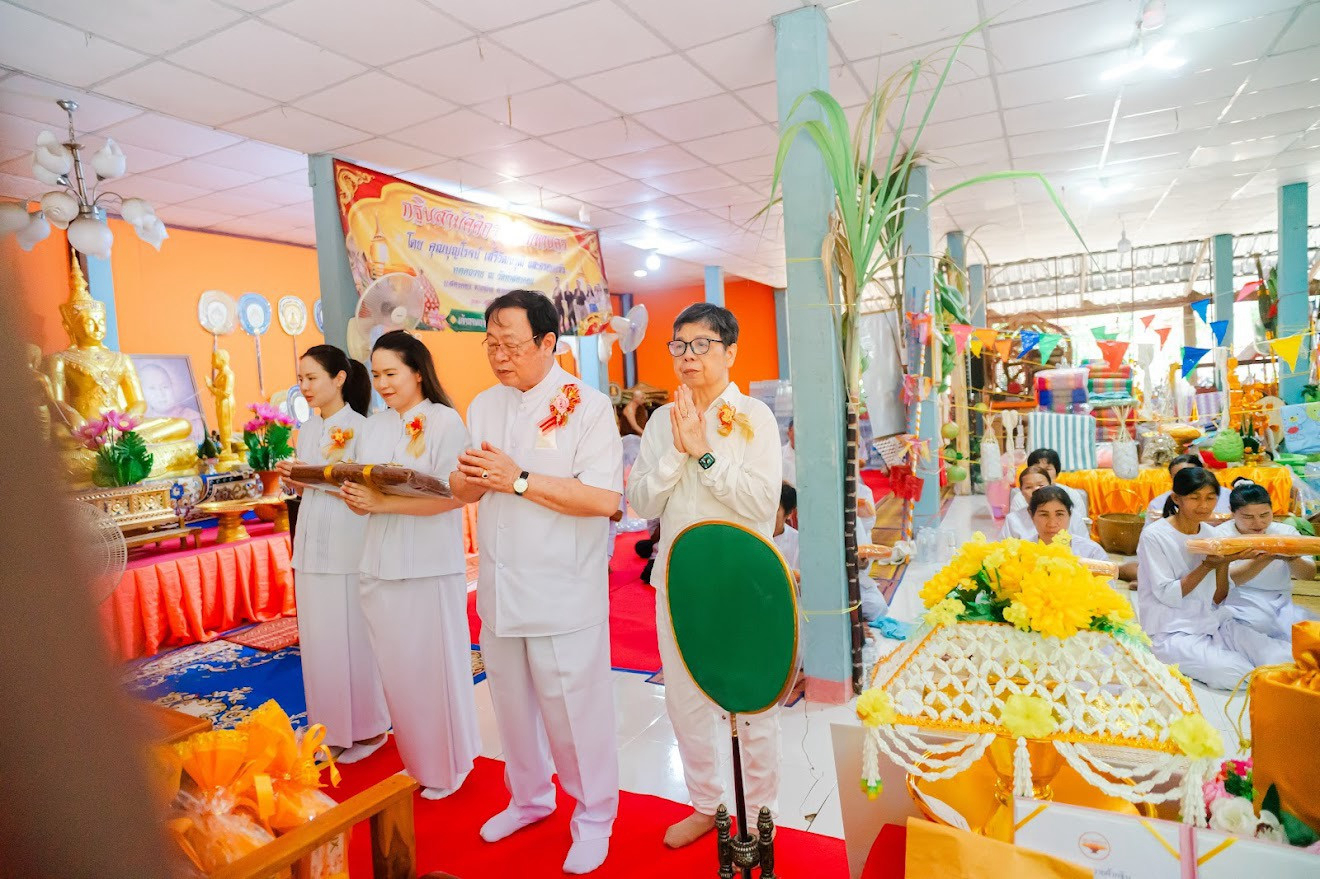 ภาพร่วมพิธีกรรมวัดท่าสองคอน