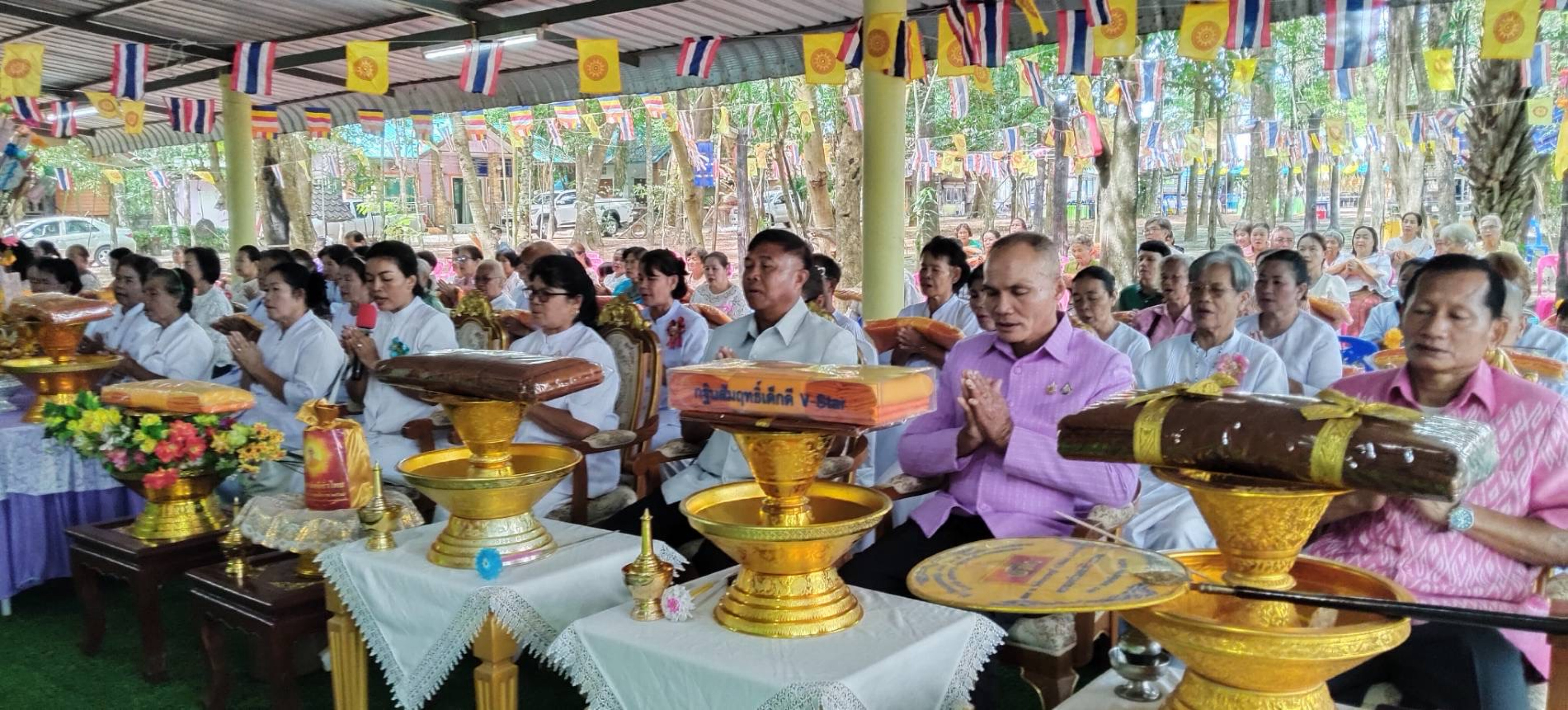 ภาพร่วมพิธีกรรมวัดโพนคำ