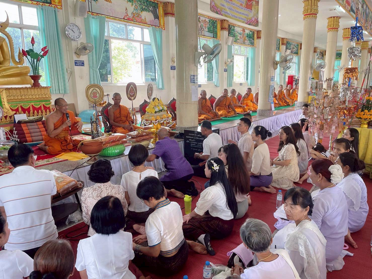 ภาพร่วมพิธีกรรมวัดโพธิ์ก่อง(บ้านหนองขาม)