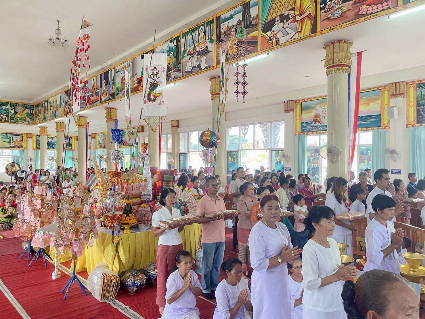 ภาพร่วมพิธีกรรมวัดโพธิ์ก่อง(บ้านหนองขาม)