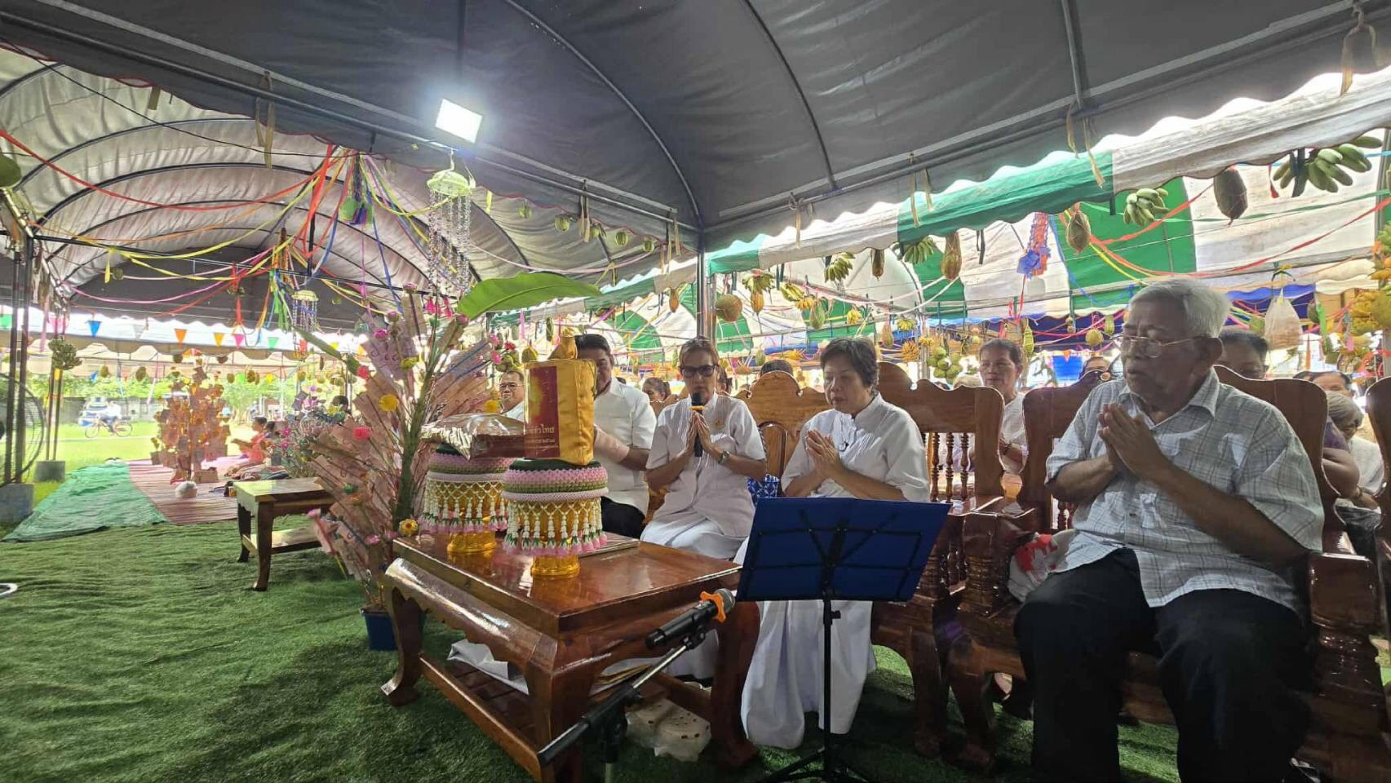 ภาพกล่าวคำถวายกฐินวัดวิจารณ์สว่างโศก