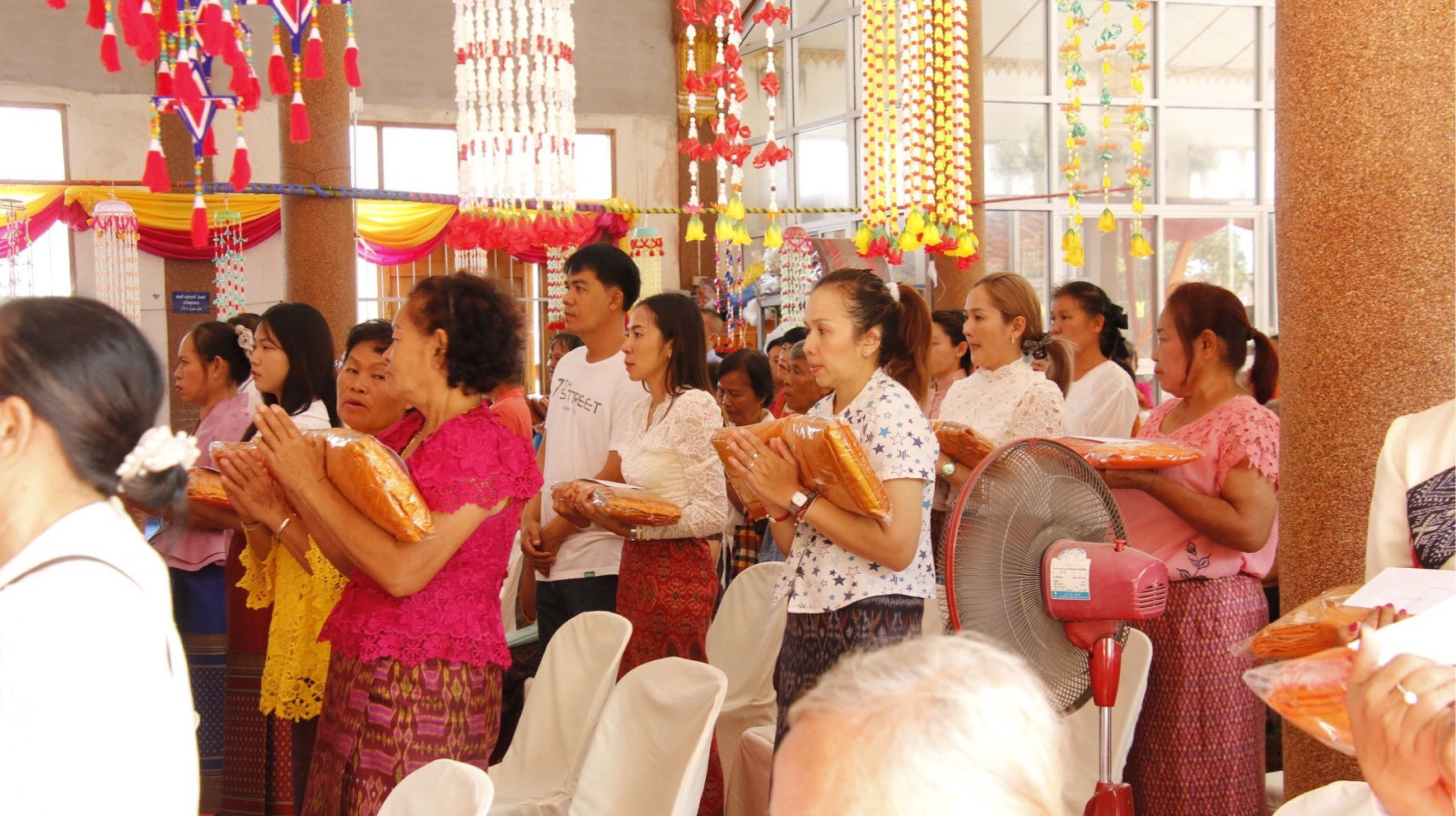 ภาพร่วมพิธีกรรมวัดพิชัยพัฒนาราม