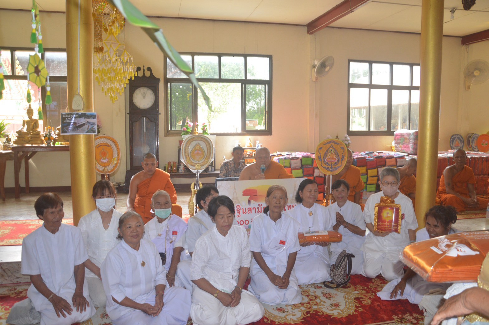 ภาพร่วมพิธีกรรมวัดถาวร