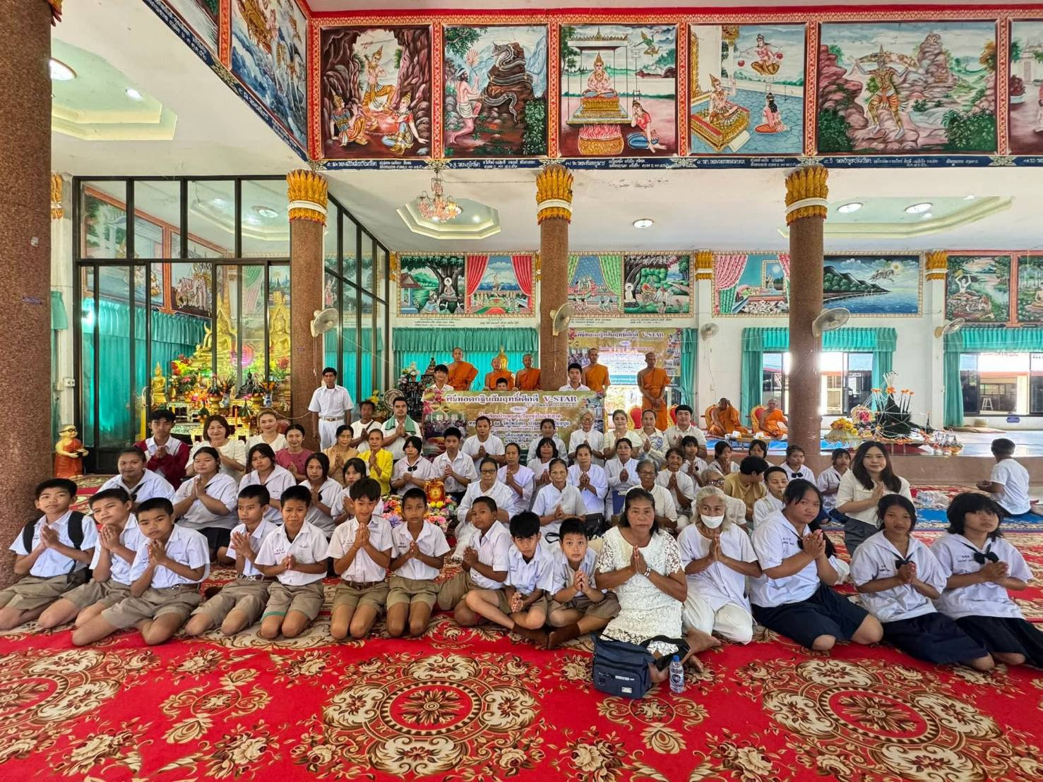 ภาพร่วมพิธีกรรมวัดโพธิ์ดก