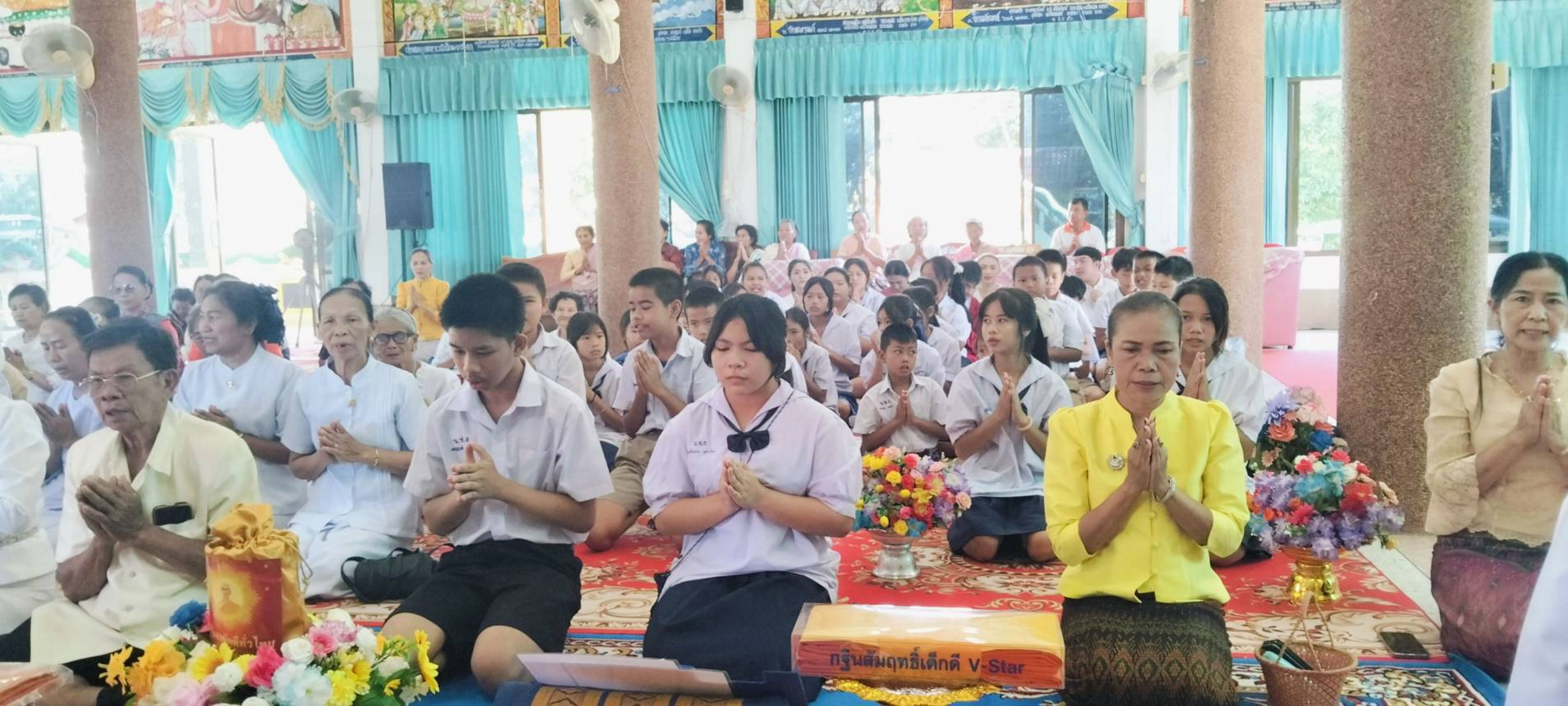 ภาพร่วมพิธีกรรมวัดโพธิ์ดก