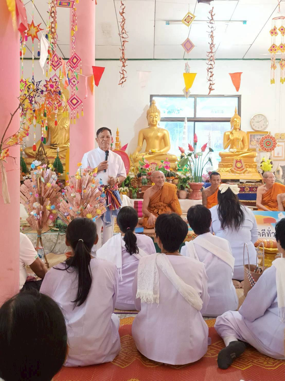 ภาพร่วมพิธีกรรมวัดป่าพร้าว