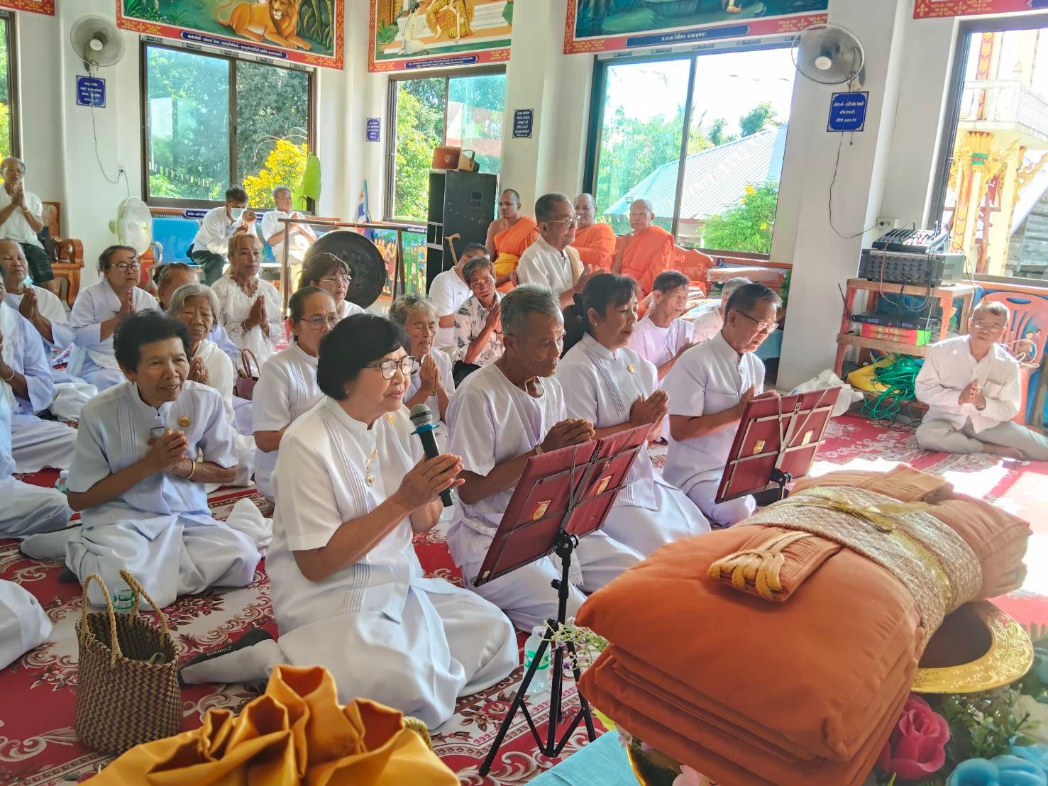 ภาพกล่าวคำถวายกฐินวัดหรรษาวาส