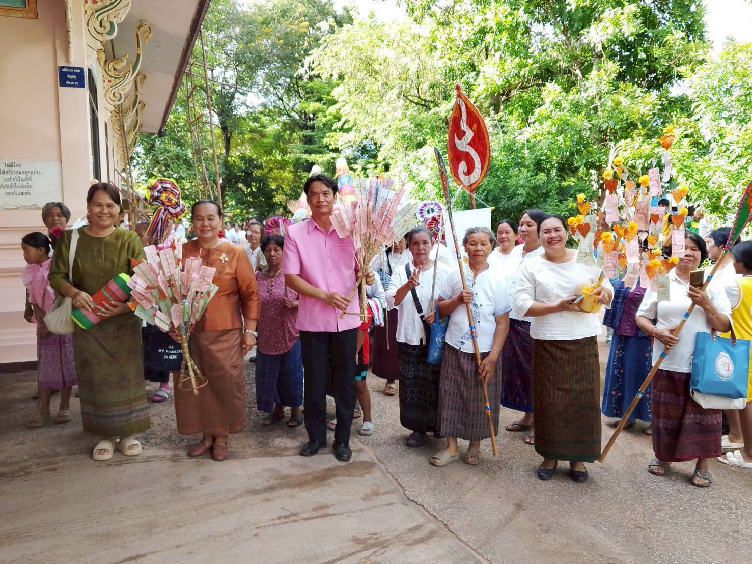ภาพร่วมพิธีกรรมวัดยางคำทุ่งบ่อ