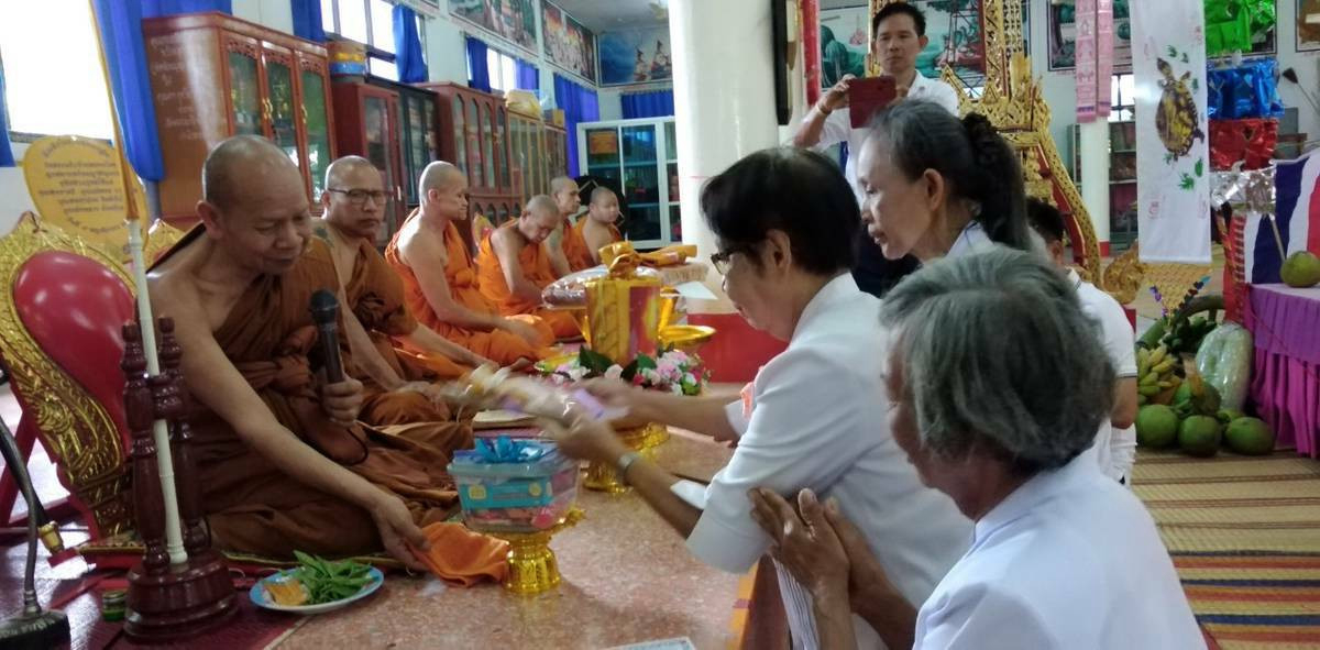 ภาพร่วมพิธีกรรมวัดสระแก้ว