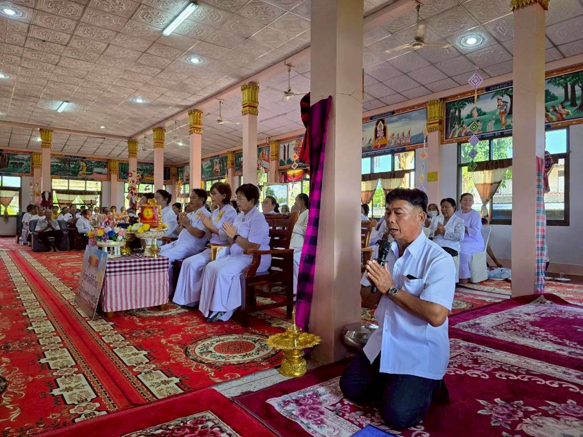 ภาพร่วมพิธีกรรมวัดโพธิ์ชัย