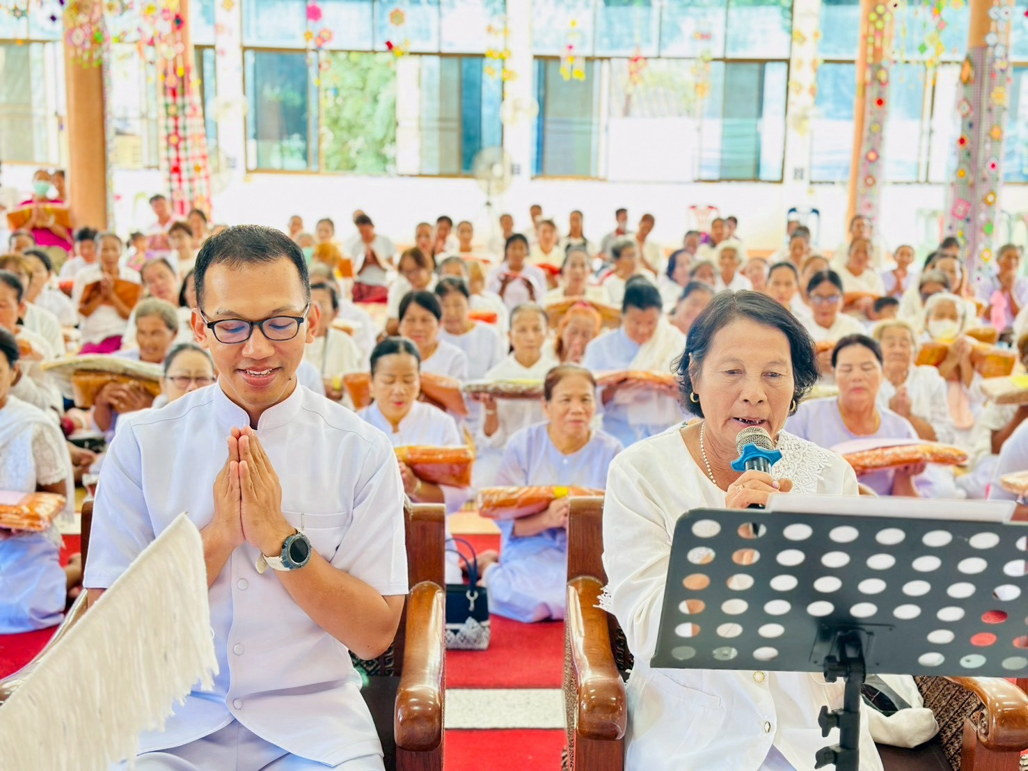 ภาพกล่าวคำถวายกฐินวัดสว่างอารมณ์