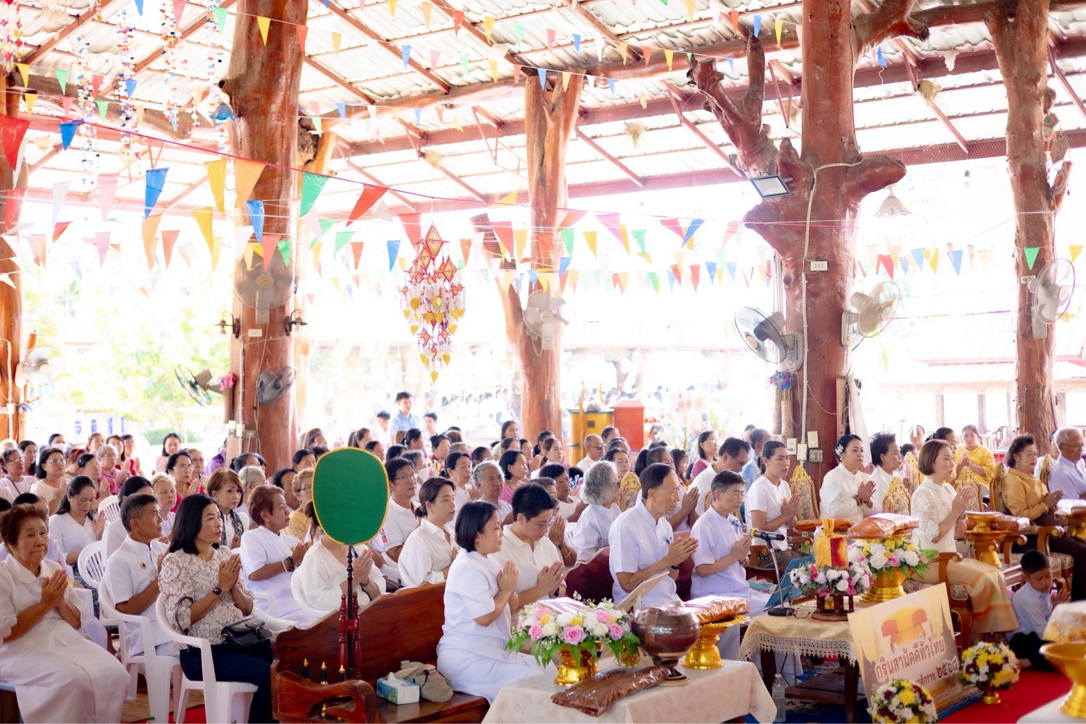 ภาพร่วมพิธีกรรมวัดหัวหิน