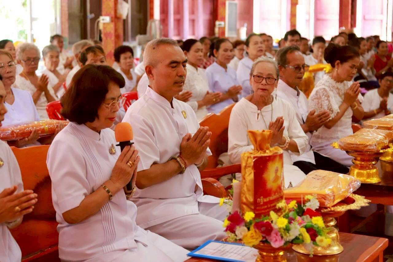 ภาพกล่าวคำถวายกฐินวัดโนนกลาง