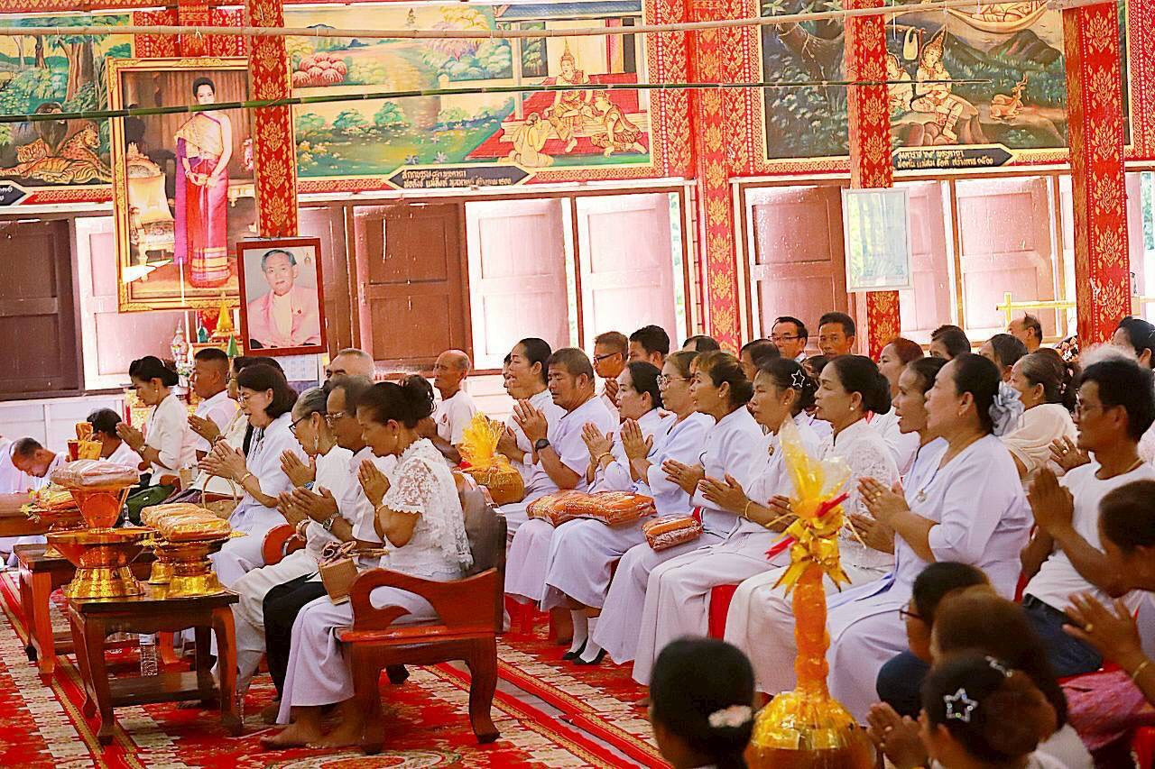 ภาพร่วมพิธีกรรมวัดโนนกลาง