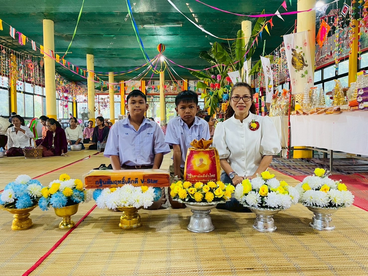 ภาพร่วมพิธีกรรมวัดสุดาราษฏร์วราราม